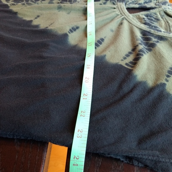 Rock & Republic High/Low Tunic - Picture 5 of 8